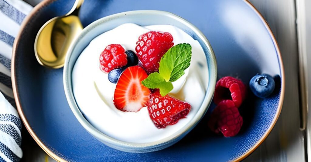 Greek Yogurt with Berries and Honey
